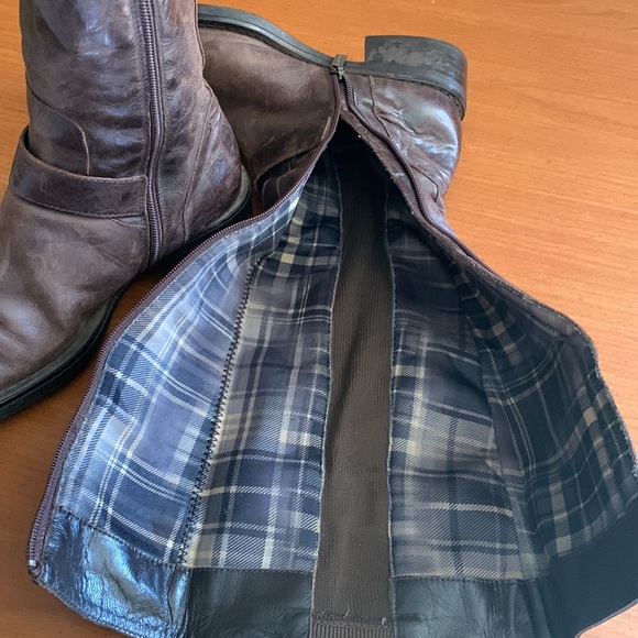 AQUATALIA Distressed Tall Riding Boots - Picture 11 of 15